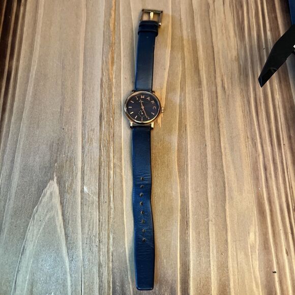 Marc Jacob’s Rose Gold Tone Ladies Watch Blue Dial New Battery main image 5